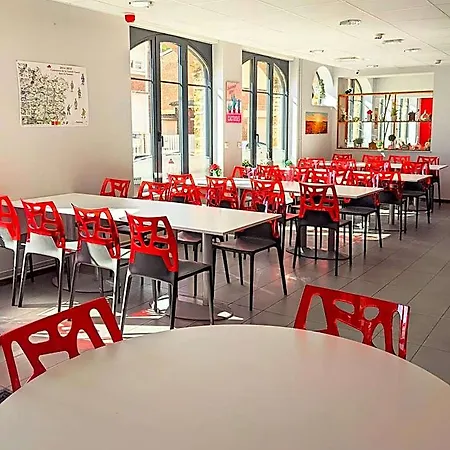 Des Remparts Värdshus 3*
