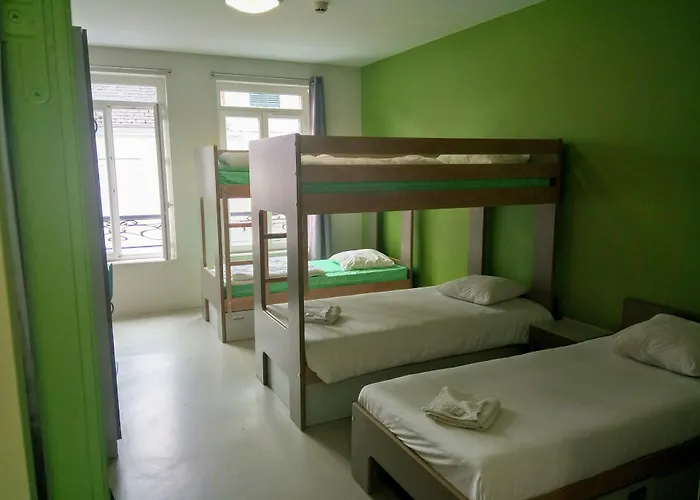 Mini-hôtel Des Remparts 3*