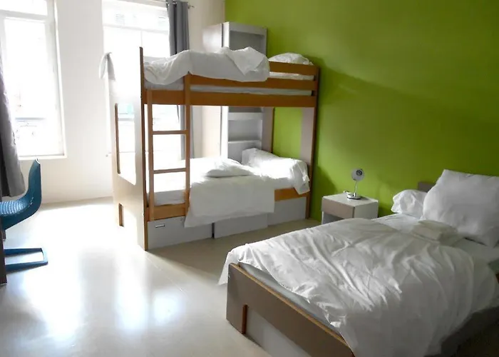 Des Remparts Mini-hôtel Péronne